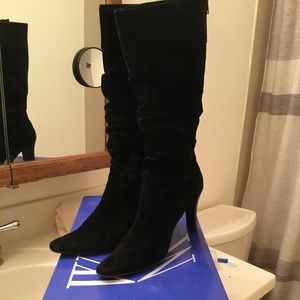 White Mountain Suede Boots